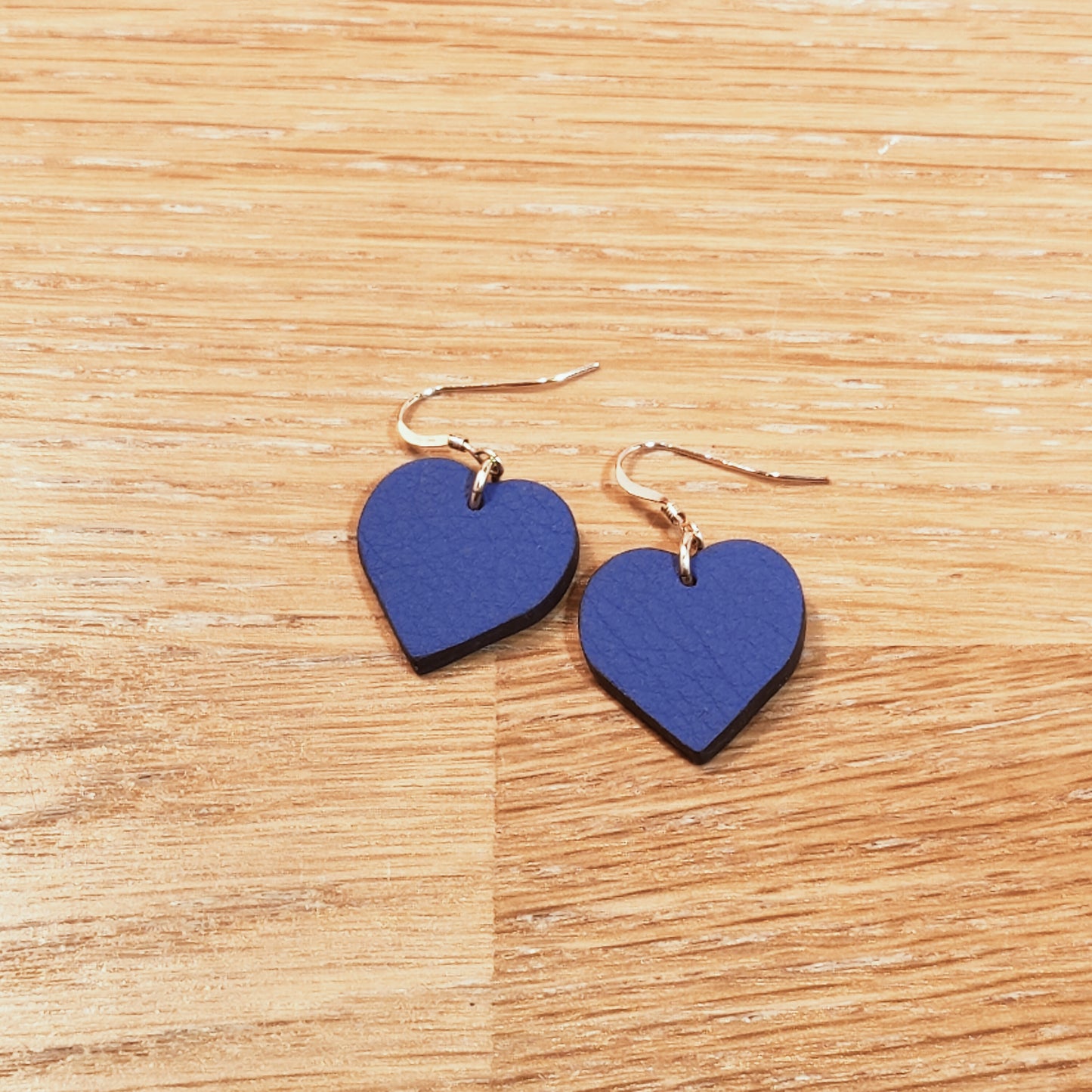 Leather earrings - Heart