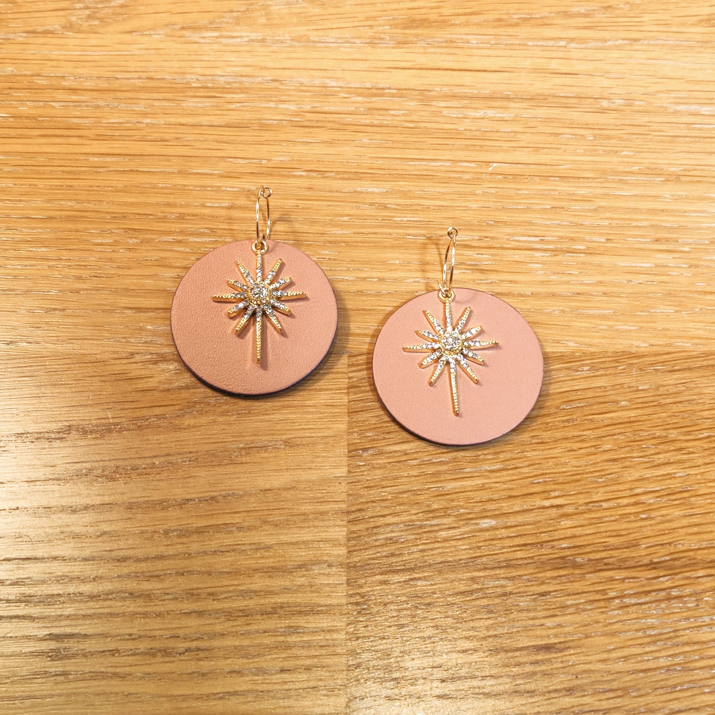 Leather earrings - The Star - medium