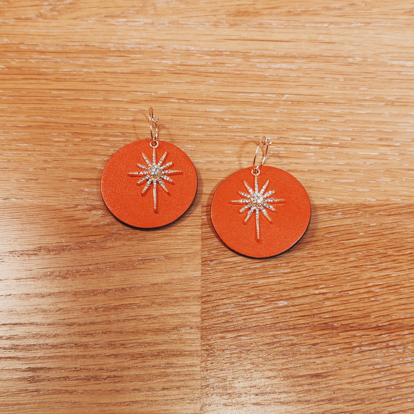 Leather earrings - The Star - medium