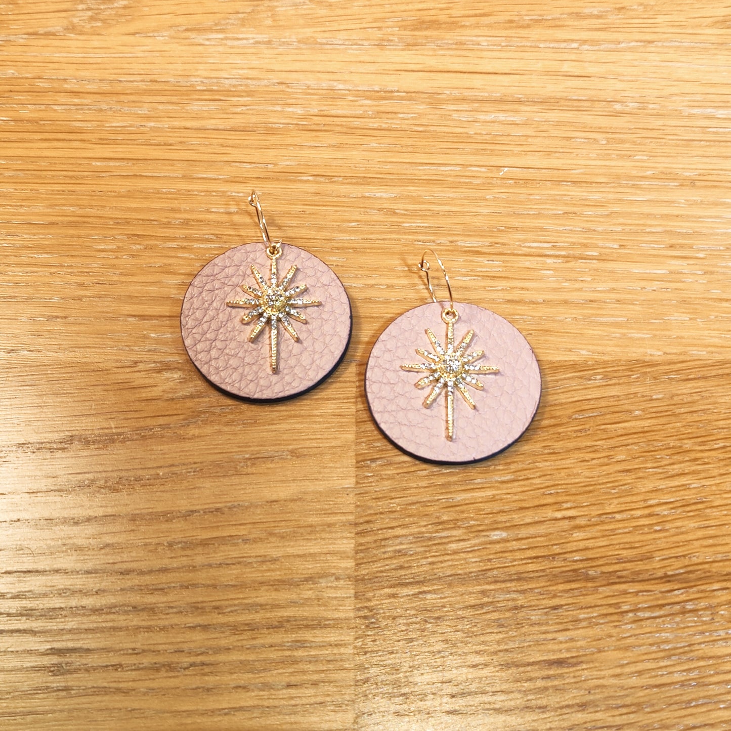 Leather earrings - The Star - medium