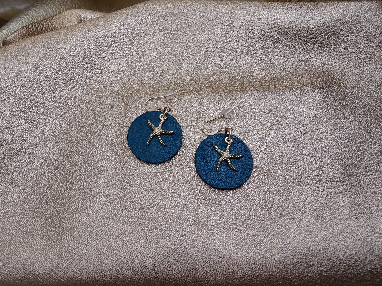 Leather earrings - Starfish